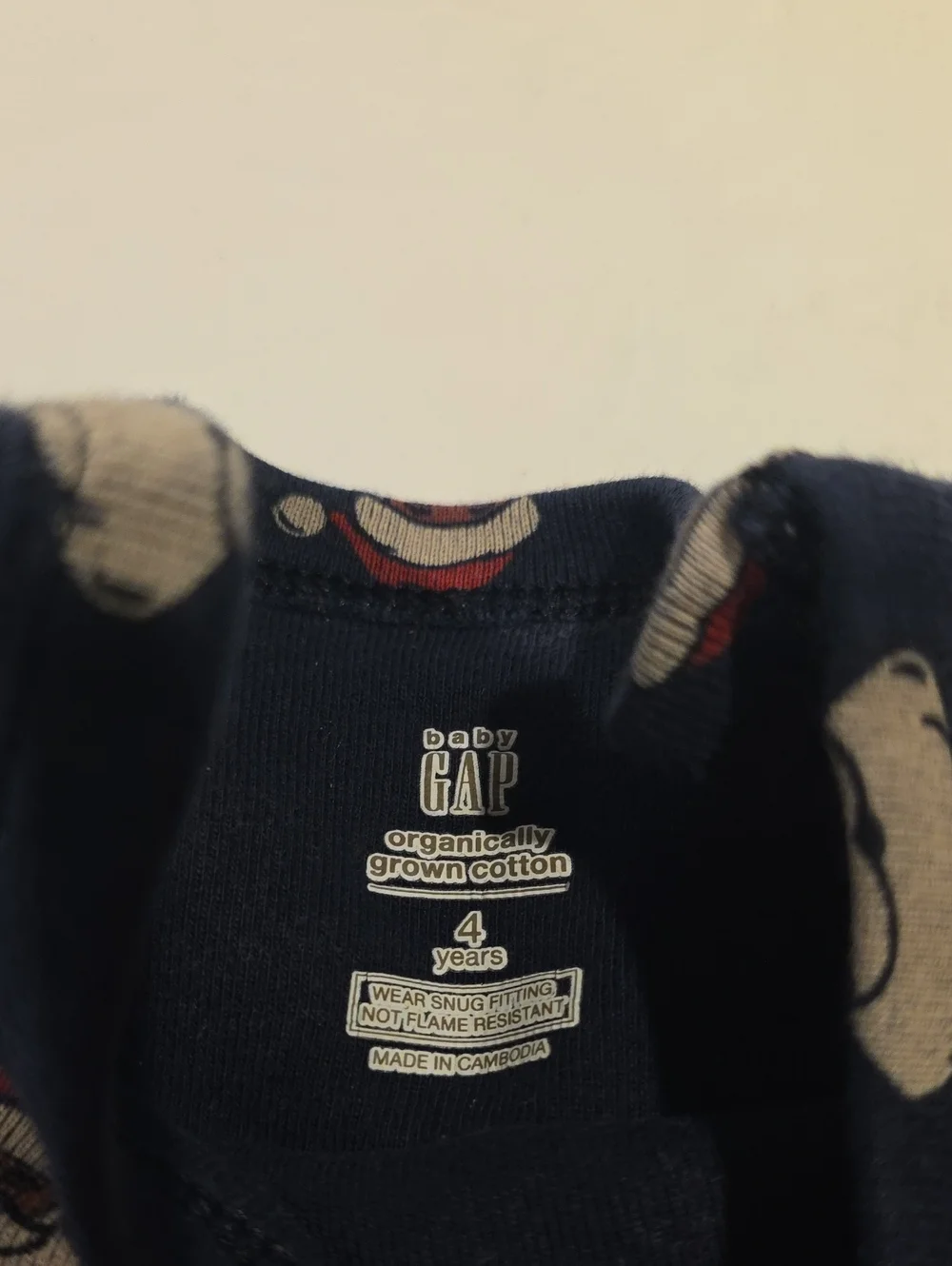GAP Navy Santa Face Pajama Top with Red Accents Size 4t Black Santa White Santa
